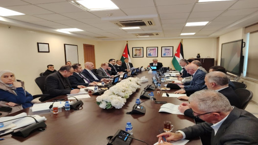 صورة حول : وزير النقل: رفع جاهزية ميناء العقبة وزير النقل: رفع جاهزية ميناء العقبة