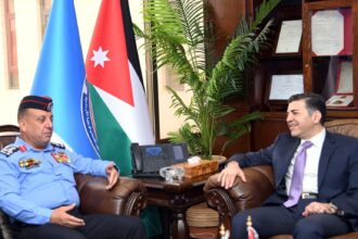 العلوم والتكنولوجيا والأمن العام يبحثان تعزيز التعاون