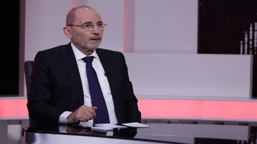 الصفدي ونظيره الياباني يبحثان تطورات المنطقة