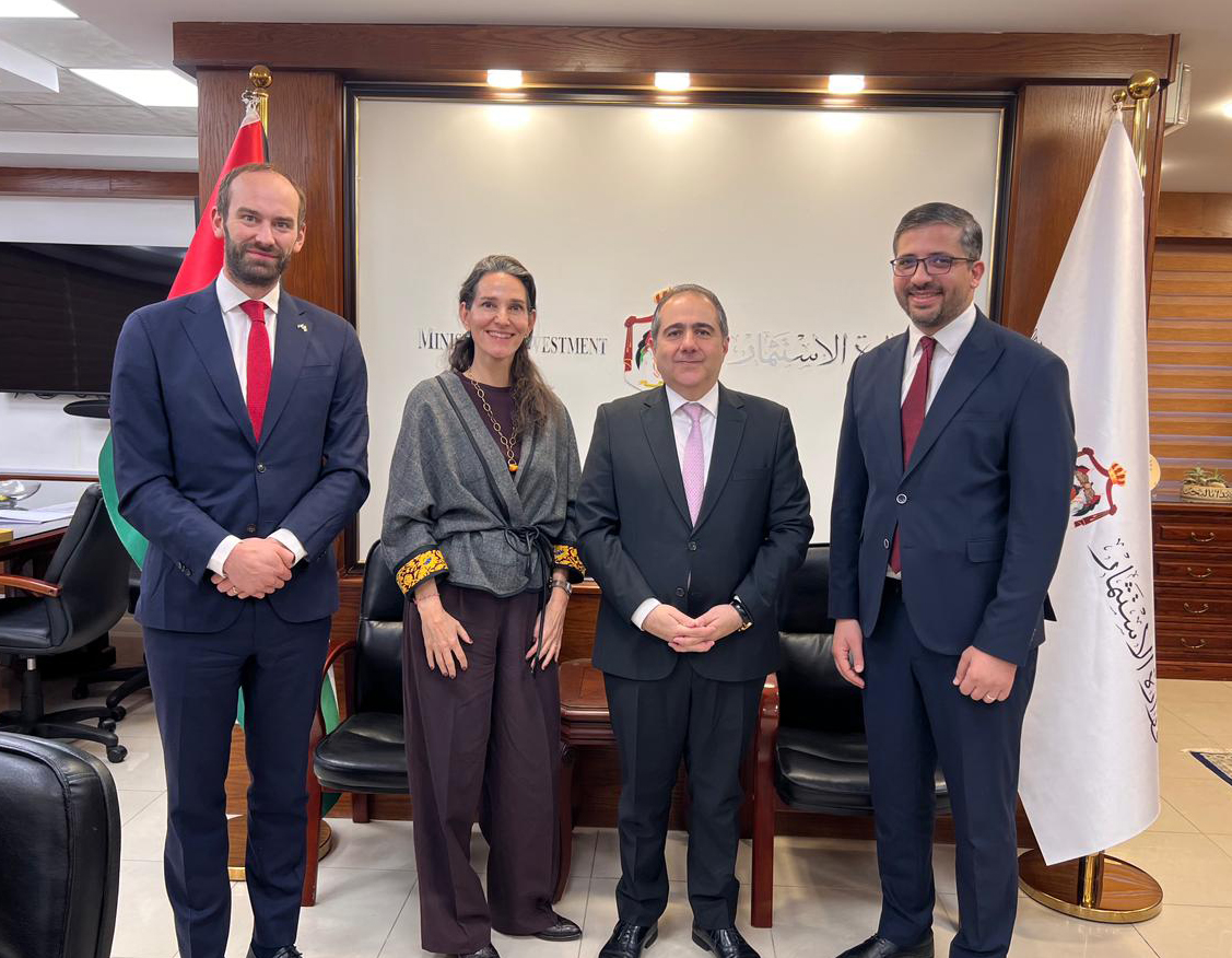 صورة حول : وزير الاستثمار يبحث التعاون مع سويسرا والسويد وزير الاستثمار يبحث التعاون مع سويسرا والسويد