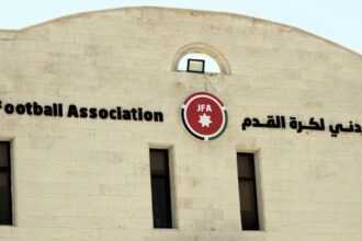 الاتحاد يعفي الأندية ويؤجل الهيئة العامة