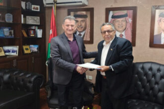 منحة أميركية لدعم مشروع الناقل الوطني