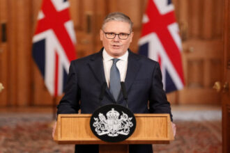 ستارمر يدافع عن الناتو بعد انتقادات ترامب ويصفه بأكثر التحالفات فاعلية