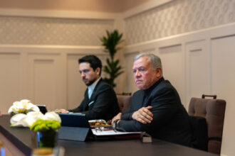 الملك يؤكد تطوير التعيين وتعزيز الكفاءات