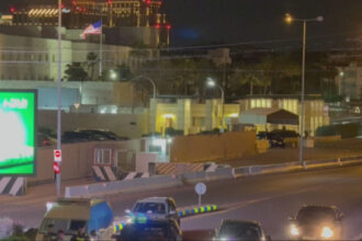 السفارة الأميركية بعمان تستأنف خدمات قنصلية محدودة