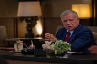 عاجل | الملك وابن زايد يؤكدان ضرورة وقف الاعتداءات الإيرانية وتعزيز العمل العربي المشترك