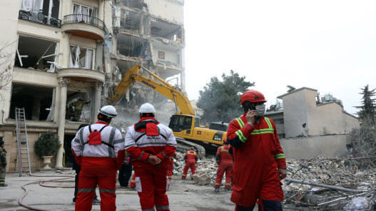 صورة حول : ضربات أميركية إسرائيلية تستهدف مصنع إسمنت في جنوب إيران دون تعطيل الإنتاج ضربات أميركية إسرائيلية تستهدف مصنع إسمنت في جنوب إيران دون تعطيل الإنتاج