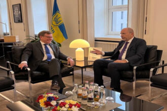 الصفدي يبحث في برلين تطورات الإقليم مع نظيره الألماني