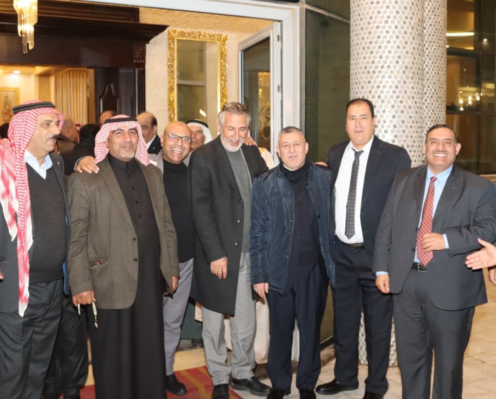 صورة حول : مادبا تحتفي بزفاف رعد أبو اصليح.. مهرجان جماهيري حاشد يزيّن قصر السليمان مادبا تحتفي بزفاف رعد أبو اصليح.. مهرجان جماهيري حاشد يزيّن قصر السليمان