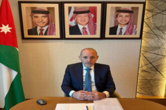 الصفدي يؤكد دعم الأردن لسيادة لبنان الكاملة