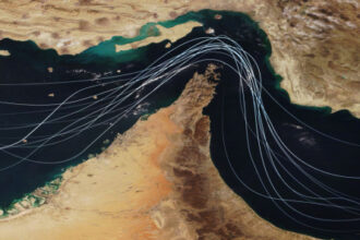 طهران تهدد بإغلاق هرمز إذا استمر الحصار الأميركي