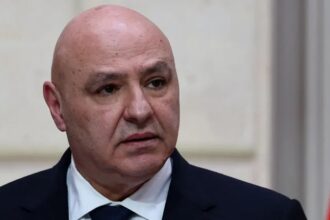 الرئيس اللبناني: مفاوضات إسرائيل دقيقة ومفصلية