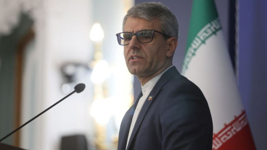 إيران تنفي نقل اليورانيوم وترد على ترامب