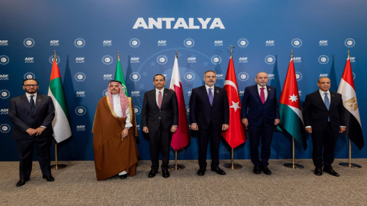 الصفدي يشارك باجتماع وزاري لبحث غزة