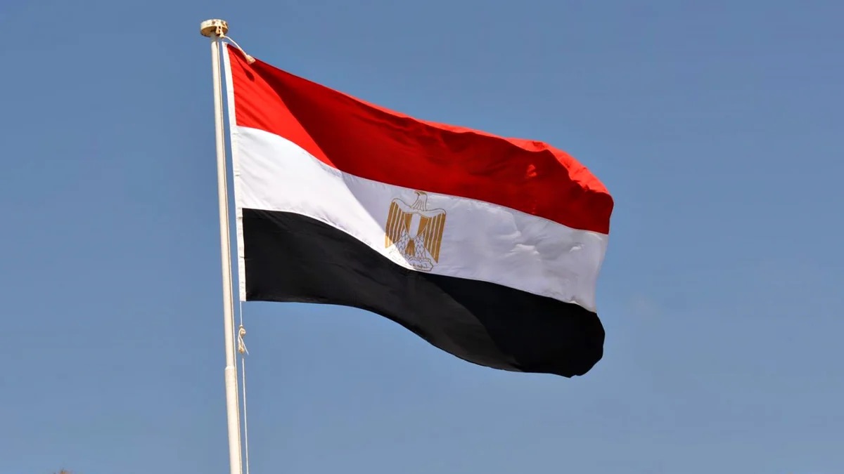 مصر ترفع أسعار الكهرباء لشرائح الاستهلاك المرتفعة والقطاع التجاري بدءاً من نيسان