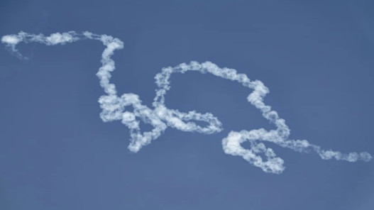 صورة حول : إصابة شخص إثر سقوط شظايا على منشأة صناعية في أبوظبي بعد اعتراض جوي إصابة شخص إثر سقوط شظايا على منشأة صناعية في أبوظبي بعد اعتراض جوي