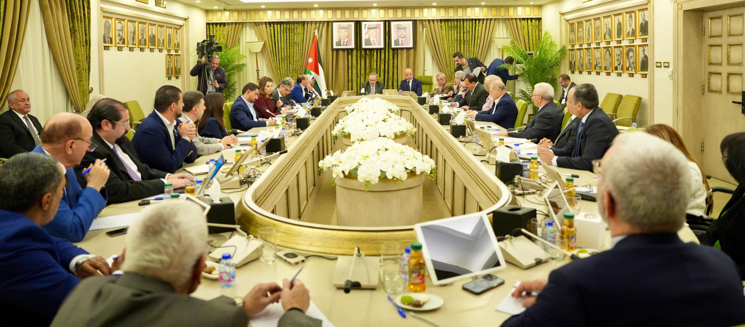 الأعيان تبحث تعزيز مكانة العقبة السياحية عالمياً