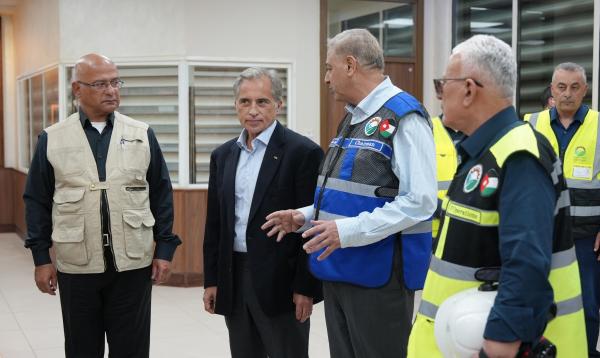 رئيس الوزراء يزور شركتي البوتاس وبرومين في الأغوار الجنوبية