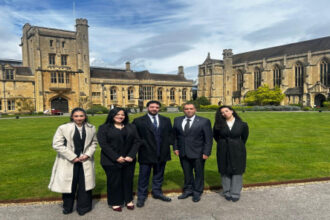 طلبة أردنيون يحققون إنجازاً قانونياً عالمياً في أكسفورد