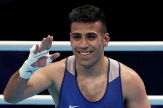 .	حسين عشيش يضمن النهائي في بطولة آسيا للملاكمة