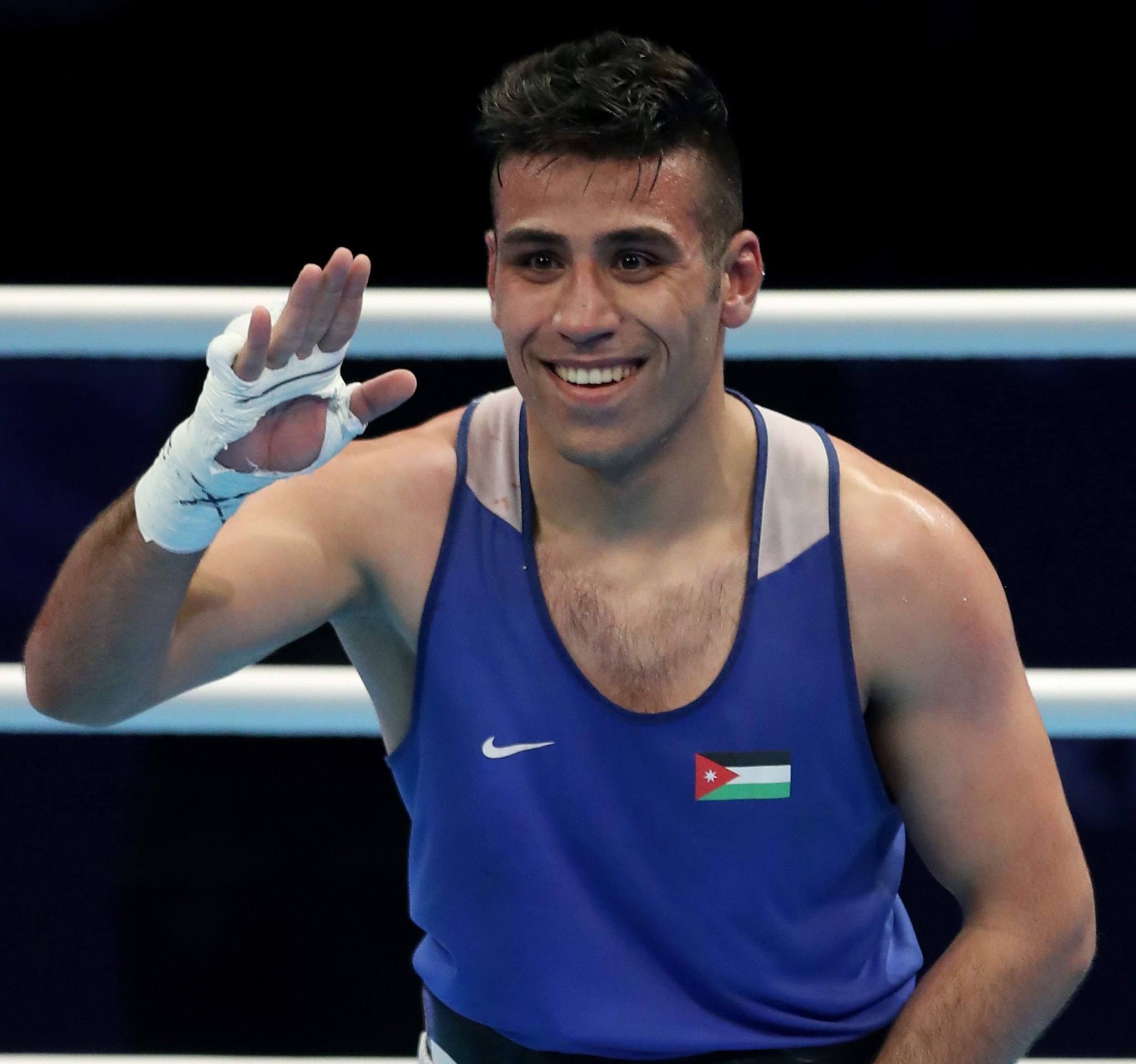 .	حسين عشيش يضمن النهائي في بطولة آسيا للملاكمة