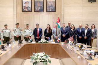 الأردن والاتحاد الأوروبي يوقعان اتفاقية لدعم حرس الحدود