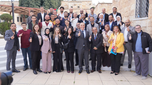 قرى الأطفال SOS توقف الوقود الأحفوري بالكامل