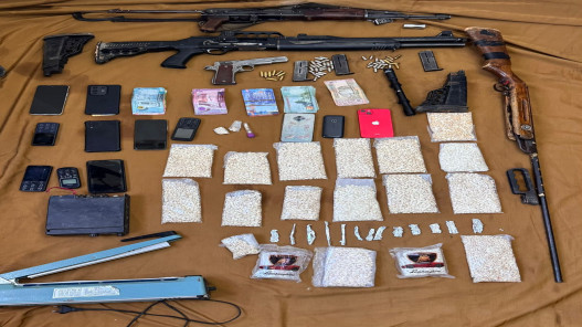 مكافحة المخدرات تضبط مهربي بالونات في الرويشد