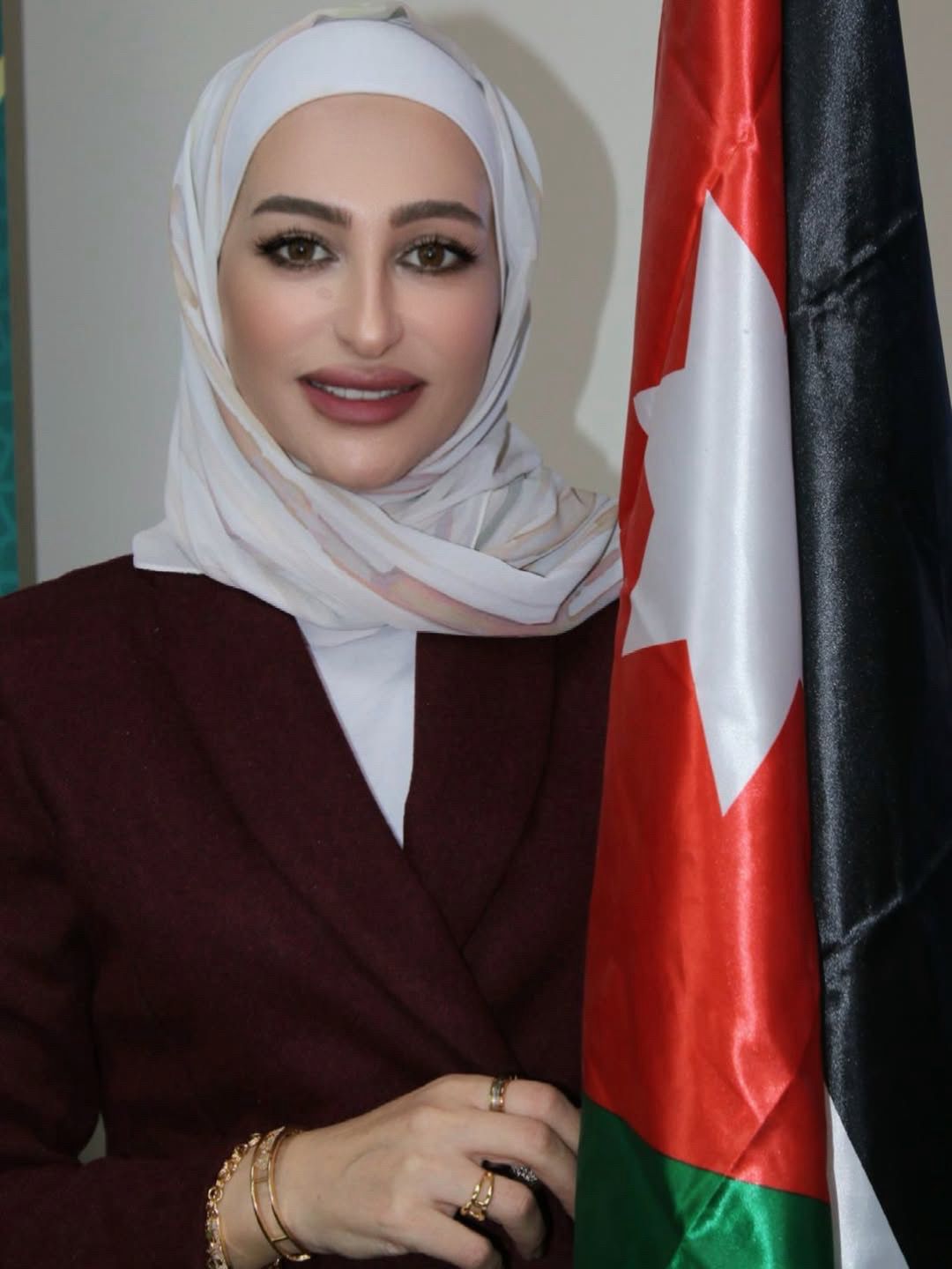 البطوش تكتب: حب الوطن يبدأ من البيت