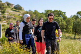 ولي العهد يشارك بمسير بيئي في اليرموك