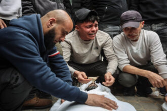 استشهاد فلسطينيين بغارة إسرائيلية شمال قطاع غزة