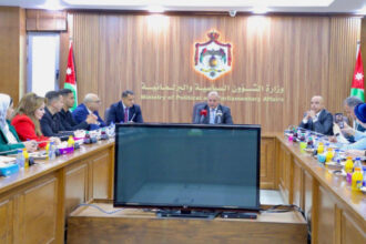 العودات يؤكد أهمية اندماج الأحزاب ضمن حزب