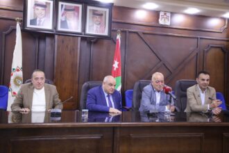 بلدية إربد تبدأ تنفيذ مشروع إعادة بناء “حسبة الجورة” بتكلفة مليون دينار وتطوير شامل لوسط المدينة