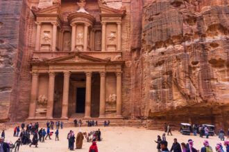 السياحة الداخلية في الأردن… خبراء يؤكدون دورها في دعم القطاع واستدامته عبر برنامج “أردننا جنة”