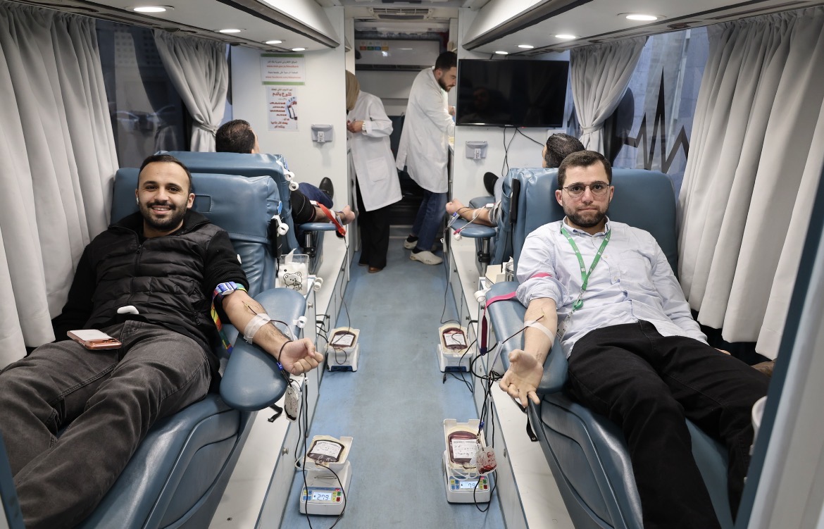 صورة حول : بنك القاهرة عمّان ينظّم حملة للتبرع بالدم لموظفيه دعمًا للجهود الوطنية بنك القاهرة عمّان ينظّم حملة للتبرع بالدم لموظفيه دعمًا للجهود الوطنية