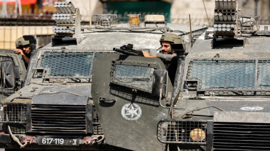 اعتقالات واسعة خلال اقتحام شمال القدس