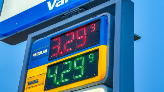 ارتفاع أسعار البنزين في أميركا لمستويات قياسية