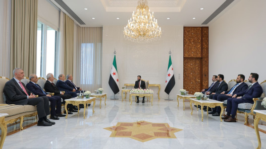 الشرع يستقبل وفدا فلسطينيا لبحث العلاقات الثنائية