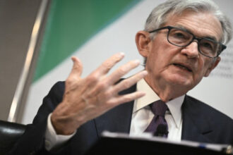 باول: استخدام أدوات البنك لأغراض سياسية مرفوض