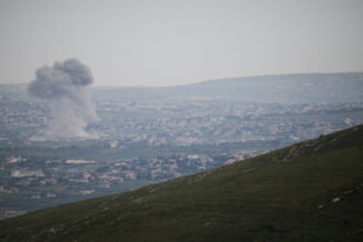 الرئيس اللبناني يدعو للضغط على إسرائيل لوقف الضربات