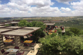 محمية غابات عجلون نموذج رائد للسياحة البيئية