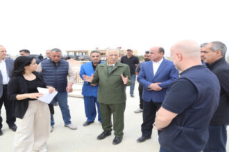 العيسوي يتفقد مشاريع المبادرات الملكية في الكرك ويوجه لتسريع إنجازها