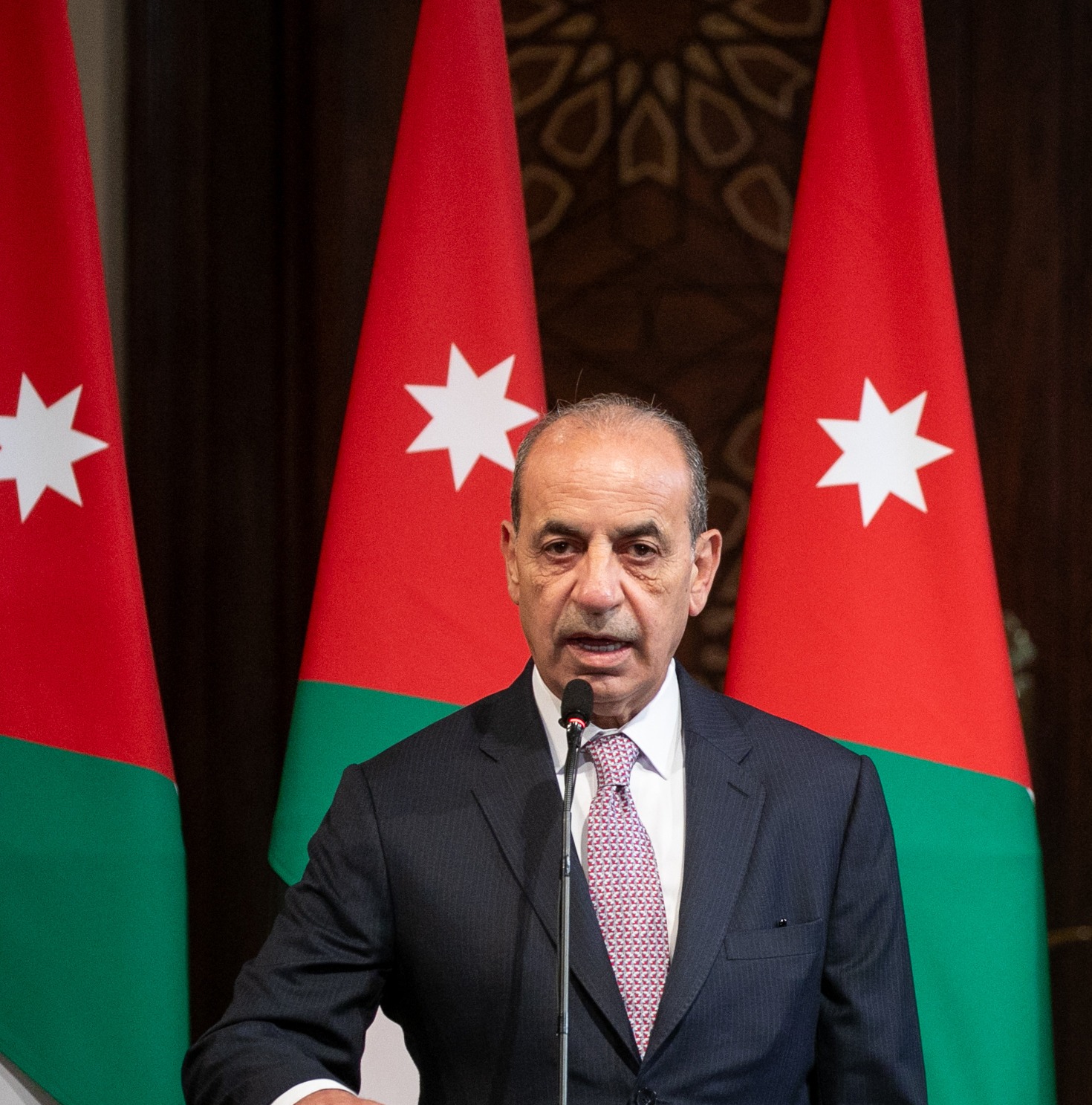 صورة حول : وزير الإدارة المحلية: يوم العلم تجسيد للوحدة والإنجاز وتحسين الخدمات وزير الإدارة المحلية: يوم العلم تجسيد للوحدة والإنجاز وتحسين الخدمات