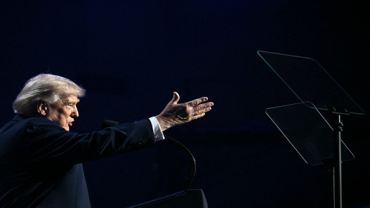 ترامب يهدد إيران بعدم تمديد وقف إطلاق النار