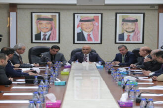 لجنة الصحة النيابية تبحث تحديات الأطباء المقيمين وتطوير برامج الإقامة الطبية