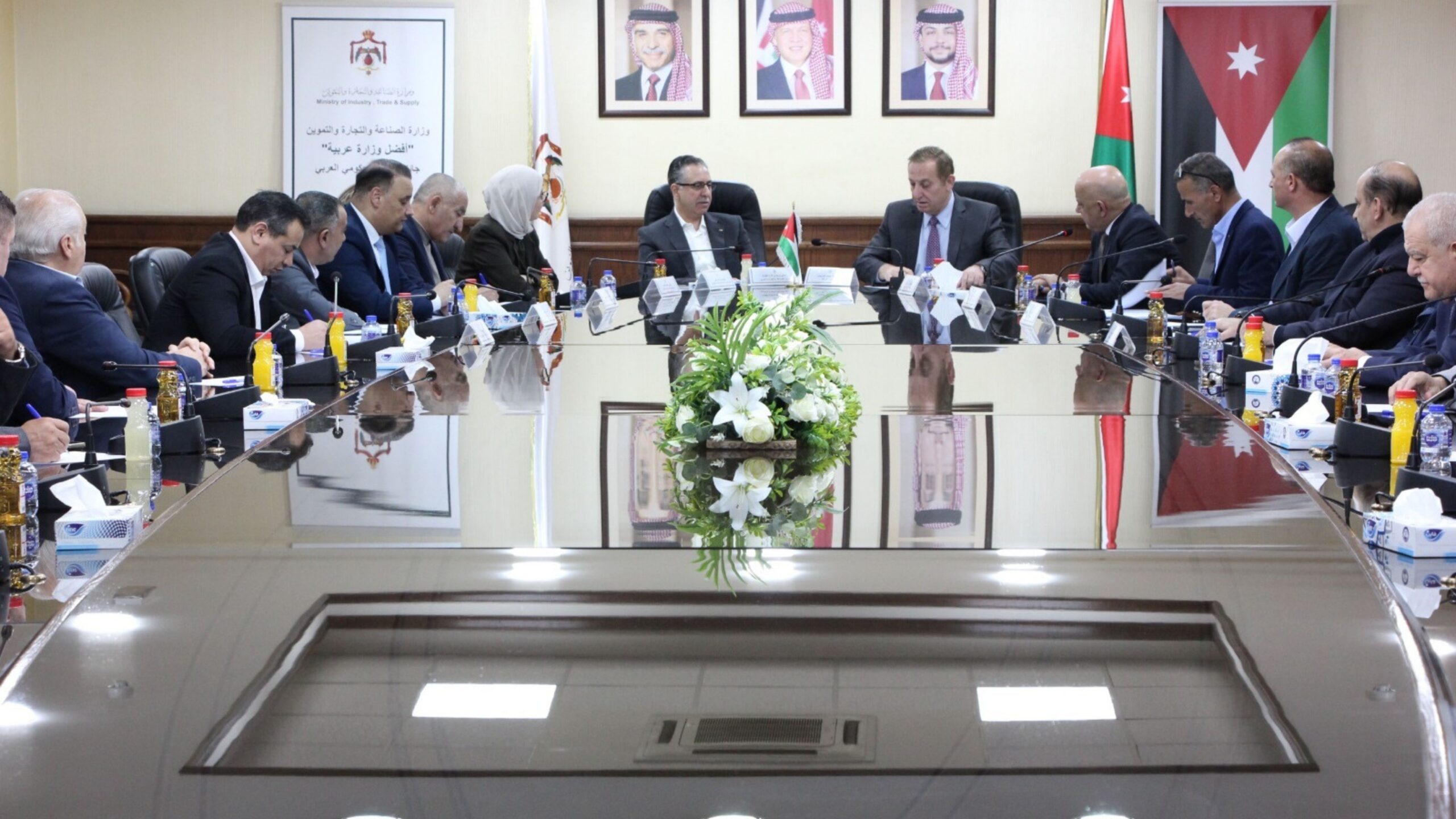 الصناعة والتجارة: خطوات سريعة لمواجهة غلاء اللحوم المستوردة