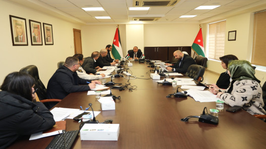 اجتماع في وزارة النقل لبحث تطوير الخدمات اللوجستية وتحسين المؤشرات الدولية