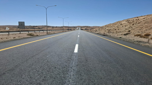 الطريق الصحراوي أولوية وطنية لتعزيز كفاءة النقل والتجارة