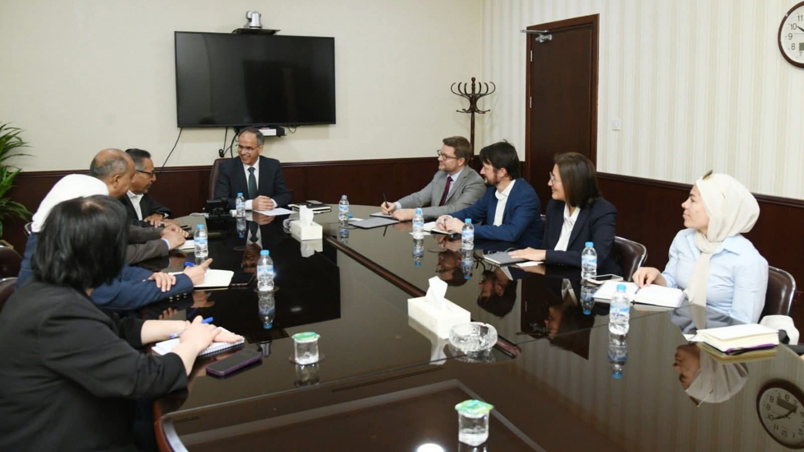 الأردن وألمانيا يبحثان تعزيز قدرات الفريق الوطني في مفاوضات المياه المشتركة