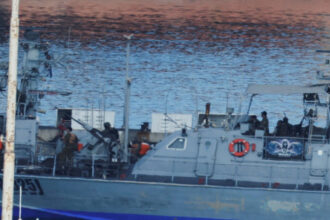 ساعر: نقل نشطاء “أسطول الصمود” إلى اليونان